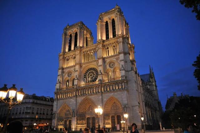 词语||巴黎圣母院等建筑热词中英汇总