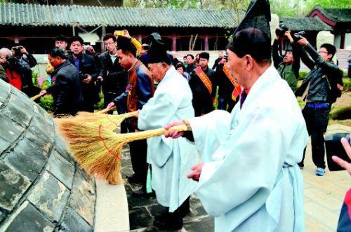 外国也过清明节，大多是扫墓祭祖有关