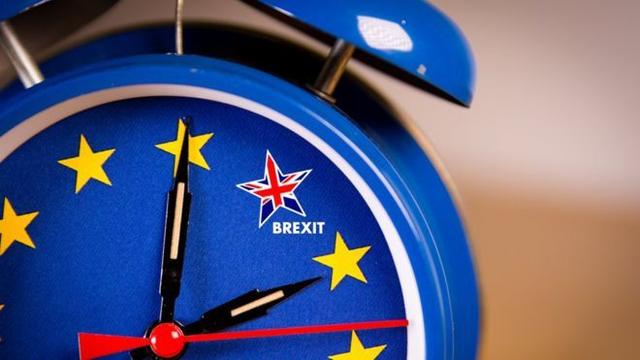 脱欧沦为党争工具，大限将至的英国如何实现自我救赎？