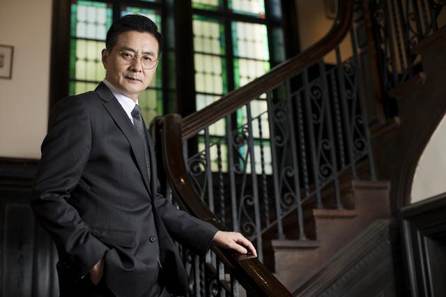 十二艺节 | 文华表演奖得主梁伟平：是舞台和观众给了我“稳稳的幸福”