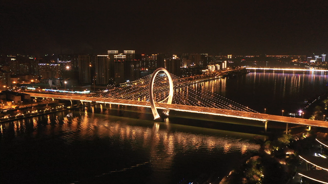 柳江清，紫荆美，夜景惹人醉，航拍柳州看宜居花城的画卷之美！