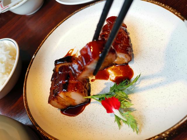 吃到自己破产！ 篇九：带你体验广州新式粤菜餐厅—“小炳胜”