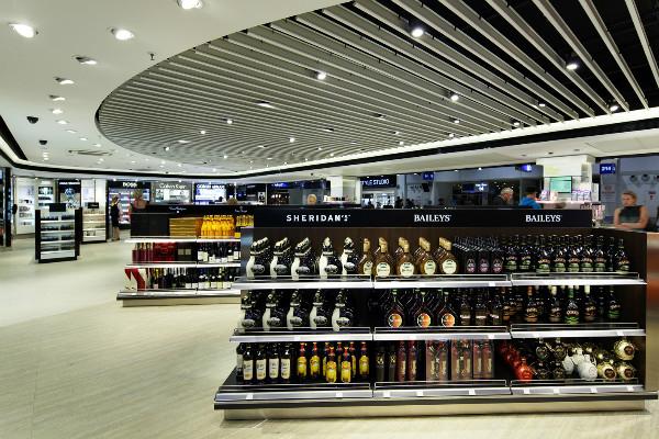 收藏 | 在各国机场免税店买哪款酒最划算？