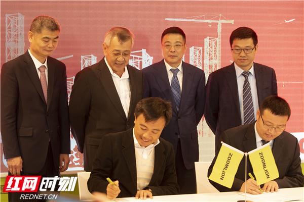 德国宝马展：新加坡长运集团批量采购中联重科塔机