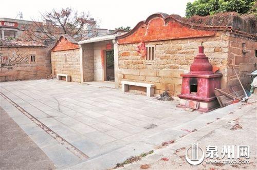 200年古厝风雨侵蚀受损严重 村民发动众筹将重建