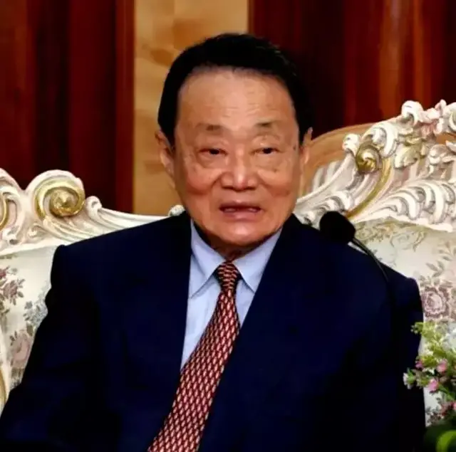 了不起的大马“福建人”！改变马来西亚首富一生的不灭心灯