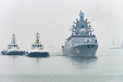 俄罗斯等国舰艇抵达青岛庆中国海军成立七十周年！