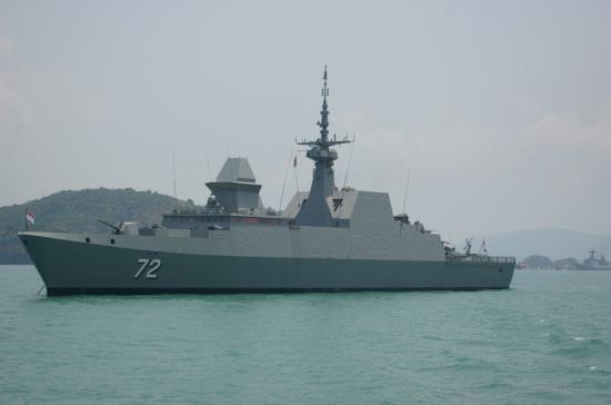 军情观察|我最早！中国海军“70大寿” 新加坡主力到青岛“拜码头”