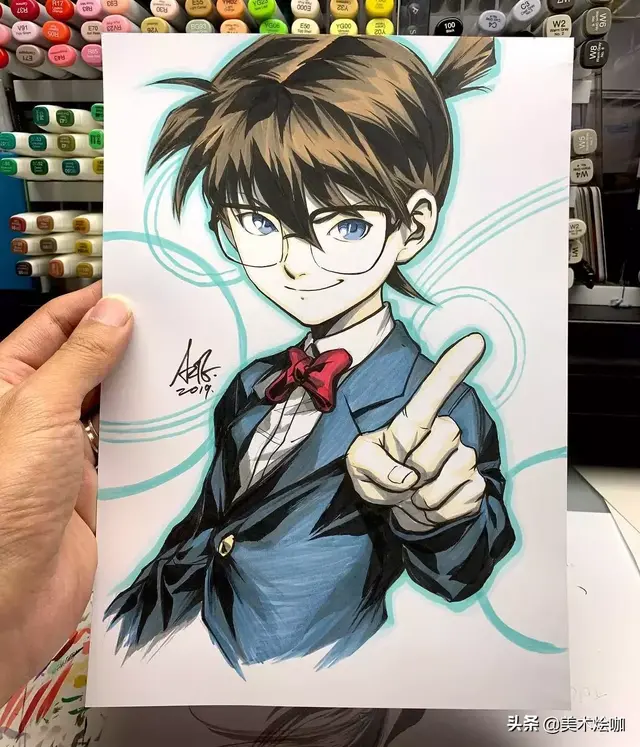 妈妈问我为啥要跪着看他的画，这位4岁自学漫画的华裔大佬太牛逼