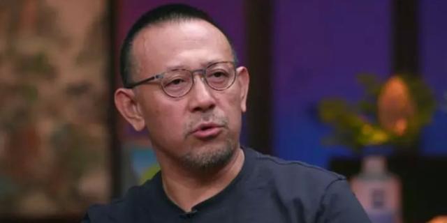 《曹操》后又接拍奈飞剧《午夜北平》，姜文要安分做回演员？