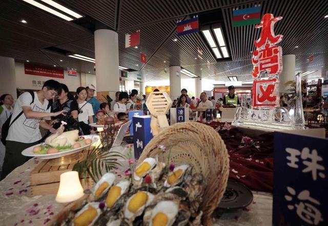 “世界美食集锦”开幕啦！一站尝遍亚洲美食，市民游客大呼过瘾