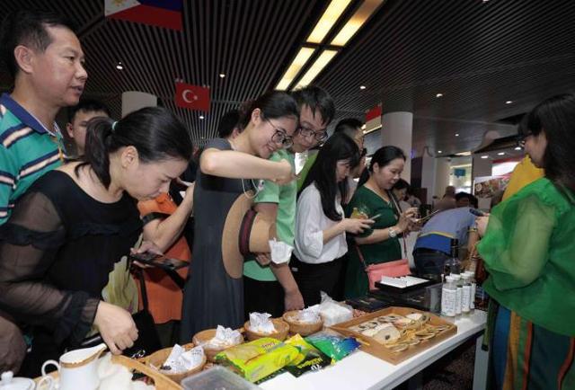 “世界美食集锦”开幕啦！一站尝遍亚洲美食，市民游客大呼过瘾