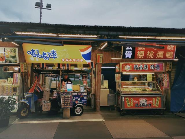 环岛吃台湾，吃货小姐姐亲测超过20家餐厅、夜市。