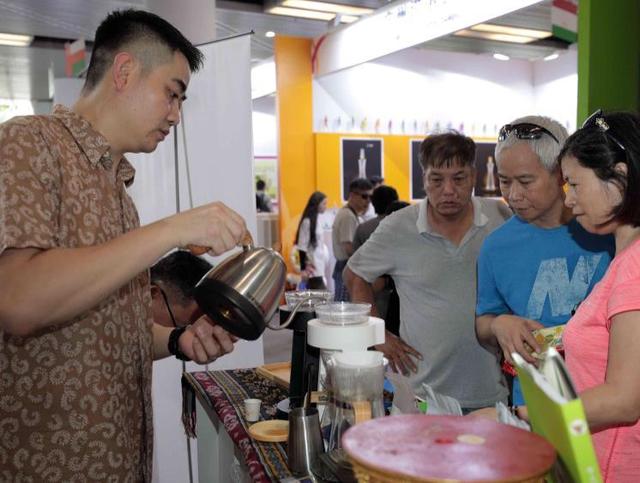 “世界美食集锦”开幕啦！一站尝遍亚洲美食，市民游客大呼过瘾