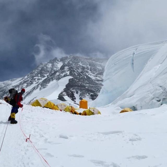 2019喜马拉雅登山季回顾：登顶，死亡，拥挤，一幅世界屋脊浮世绘