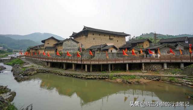 福建南靖这座土楼太神奇！十八个门三口水井，曾有四百多人居住！