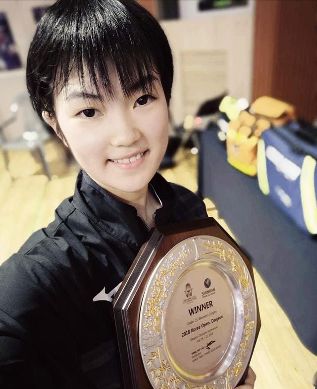 几乎所有日本天才都有一个中国教练，木原美悠是个例外，她有两个