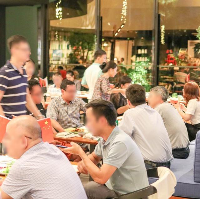 南沙至TOP的新加坡菜在这里，520大声表白爱，自助餐晚餐券免费送！