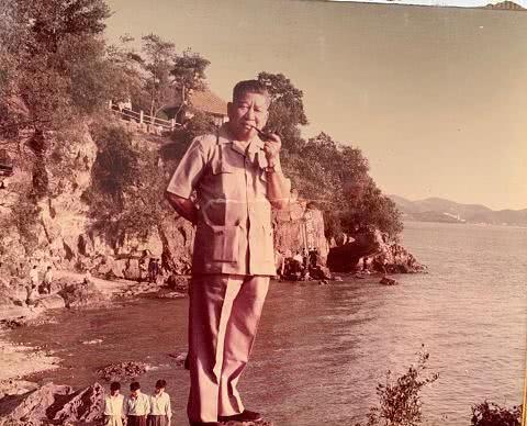 印尼“橡胶轮胎大王”张水荃，父子在南安赤诚兴学的故事家喻户晓