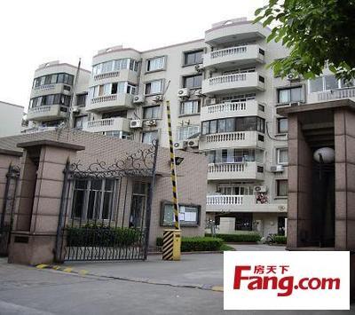 闵行龙柏城市花园 VS 蔷薇二村，哪个更宜居？