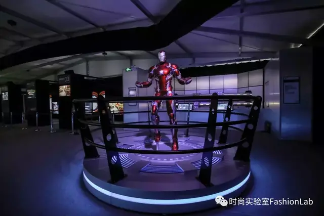 不想跟超级英雄们说再见？那就给你一个面基的机会