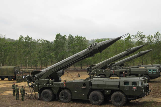 越南要“大暴兵”：军费五年内猛增50% 但仍远远低于新加坡