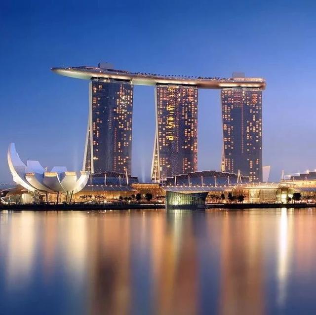 火爆！3天2晚新加坡豪宅+商业+酒店+公共建筑景观游学