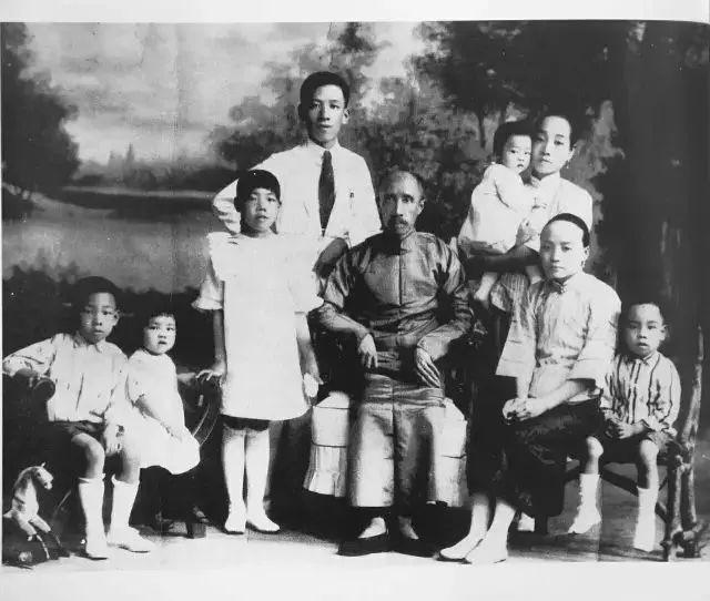 中国唯一富过15代的贝聿铭家族为何传承至今？“以产遗子孙，不如以德遗子孙”
