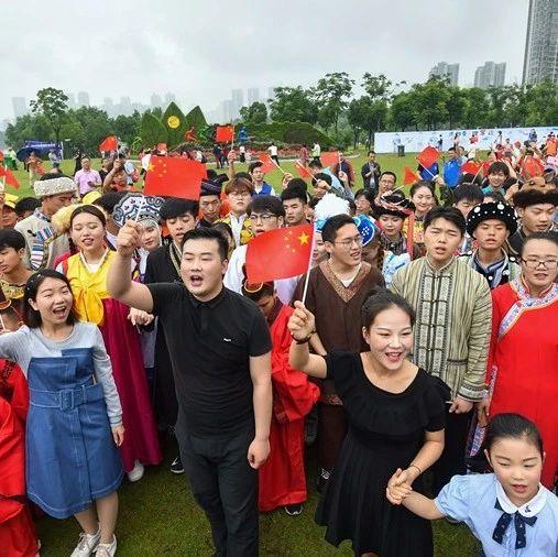 昨天，朋友圈被这群人刷屏！原来这才是武汉的国际范！