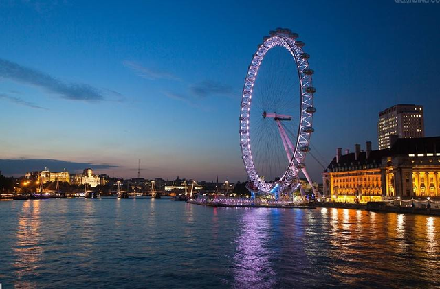 英国伦敦之行，乘坐伦敦眼观看城市夜景，去薰衣草庄园玩！