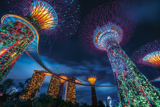 夜晚的城市有多魅？这组图集告诉你