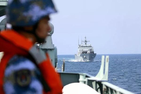 东盟防长扩大会第一阶段海上实兵演习结束 湘潭舰等参演