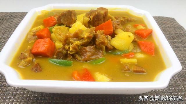 土豆洋葱胡萝卜，印度咖喱炖牛腩，汤汁浓郁咖喱饭，做法实在简单