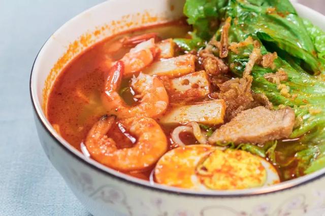 柳州这家马来西亚小吃店，人均20+，只因一口妈妈的味道！