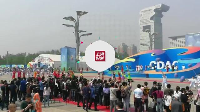 感受最炫“亚洲风”！ 亚洲文明巡游和美食节开幕