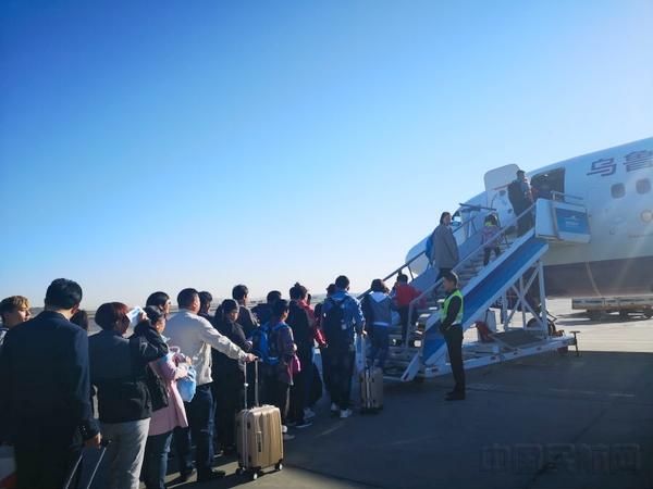 乌鲁木齐航空开通乌鲁木齐-武汉-新加坡航线