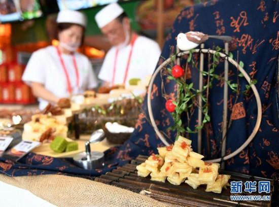 观众热情高 黑科技“助阵”——亚洲美食节“点燃”夏日北京