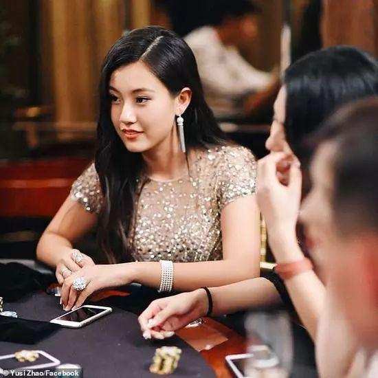 花4000多万上名校的“普通女孩”，打了很多人一巴掌