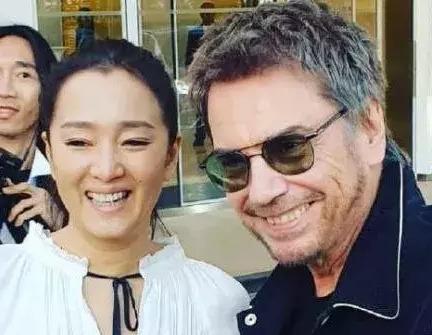 巩俐71岁丈夫情史丰富，爱人全是影后，巩俐与他前女友为评奖争执