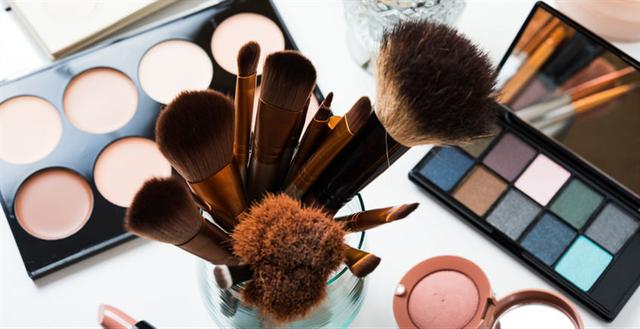 印度美妆零售业正在高速发展，预计2025年市场规模将达200亿美元