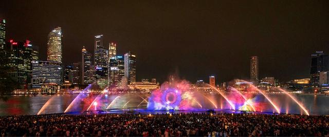 新加坡滨海湾金沙光影水秀Spectra幻彩生辉