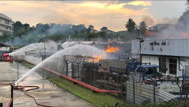 新加坡工厂突发特大6小时火灾，一死两伤却都是中国公民......