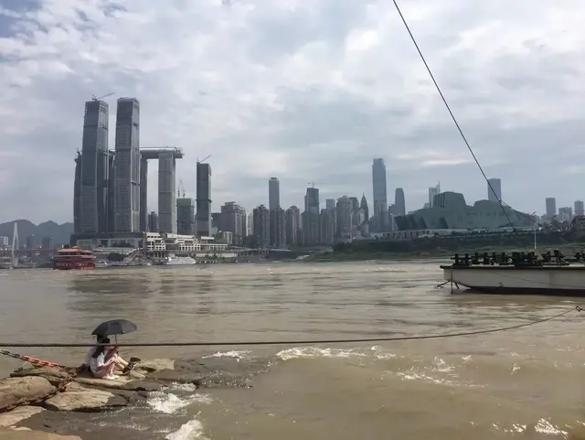 从水陆空三个维度，带你立体游览重庆，感受山城的魅力