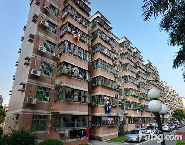 香洲中珠新村二期 VS 新加坡花园四期，哪个更宜居？