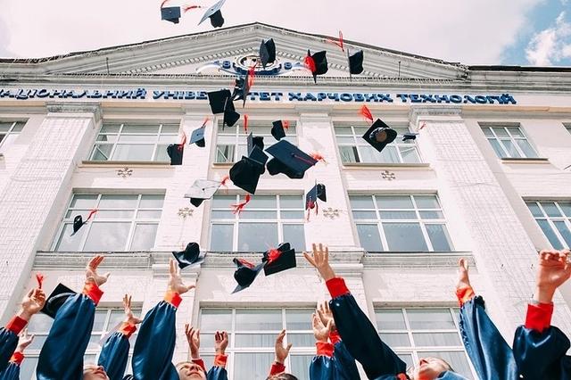 重新审视教育——由国立大学组织邀请新加坡教育部长的精彩会议