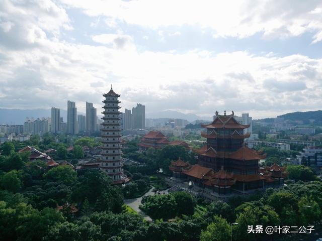 福州闹市区原来有一座千年古寺，唐风遗韵值得一玩