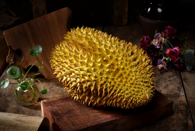 马来西亚带壳冷冻榴莲登陆中国