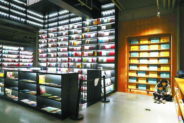 北京坊夜生活：PageOne书店人气高，周边约会圣地也不少