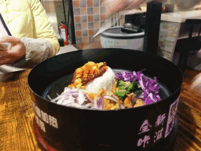 济南这家有趣的DIY餐厅，让吃饭也变得与众不同