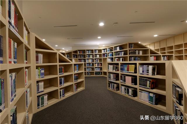 高考后留学新加坡择校参考因素